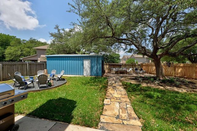 901 Oakcrest CIR, Cedar Park, TX 78613