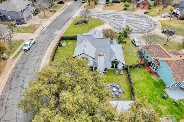 901 Oakcrest CIR, Cedar Park, TX 78613