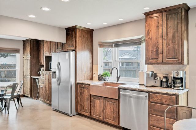 901 Oakcrest CIR, Cedar Park, TX 78613