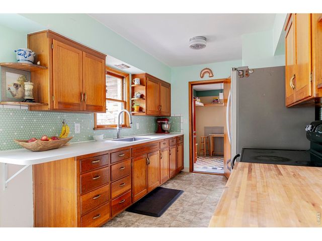 1221 Gay St, Longmont, CO 80501