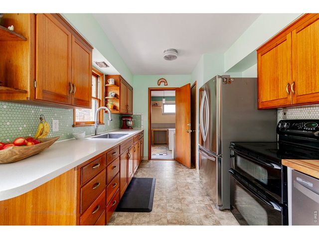 1221 Gay St, Longmont, CO 80501