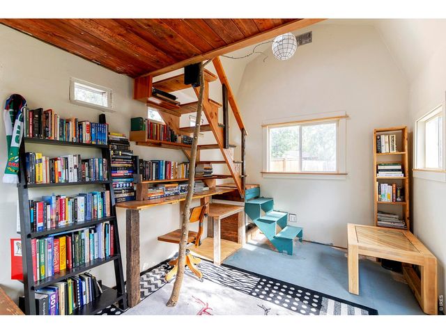 1221 Gay St, Longmont, CO 80501