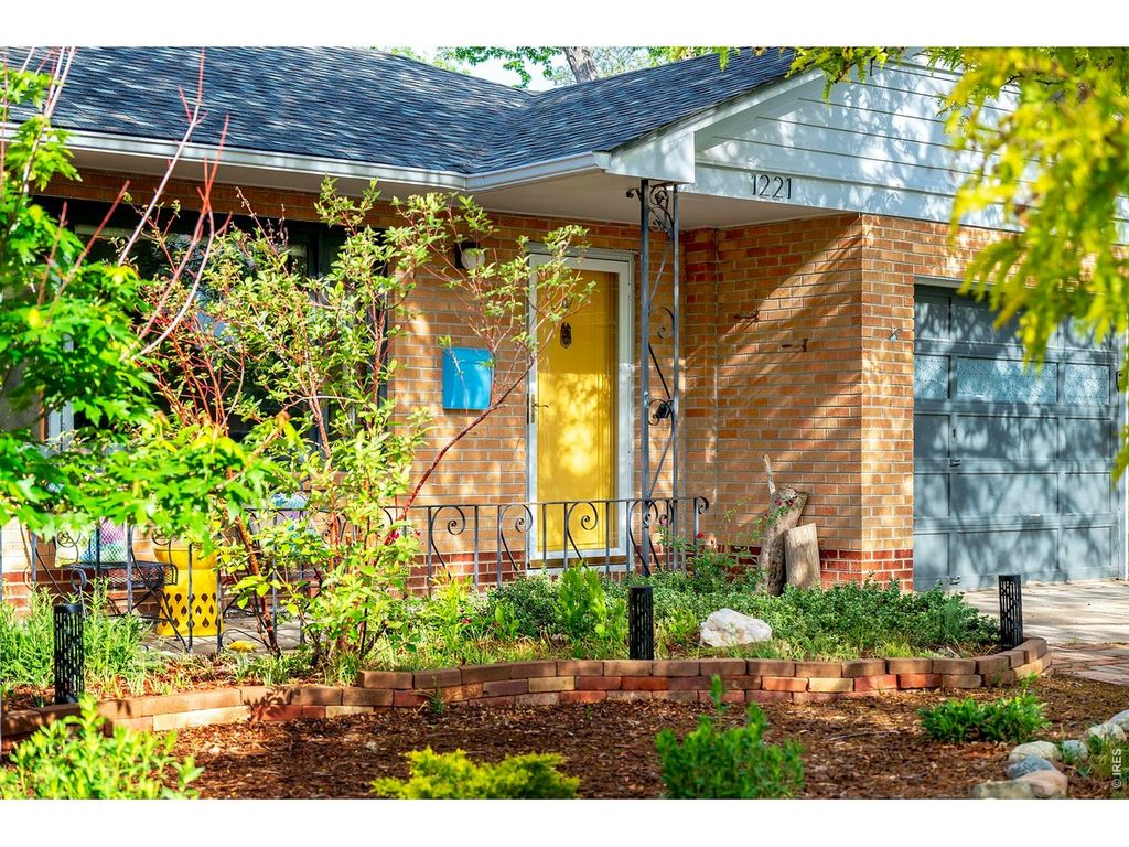 1221 Gay St, Longmont, CO 80501
