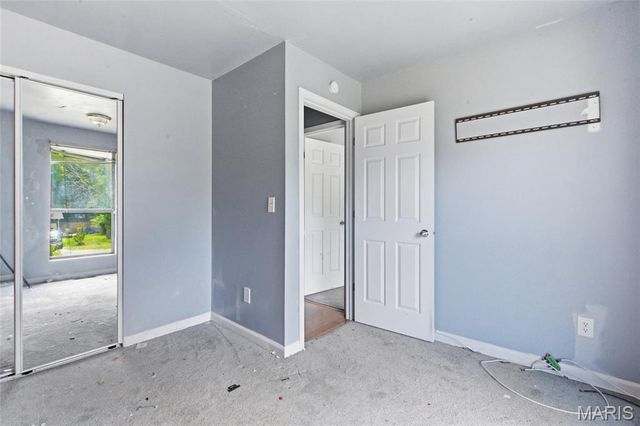 10607 Saint Michaels Terrace Court, St Ann, MO 63074
