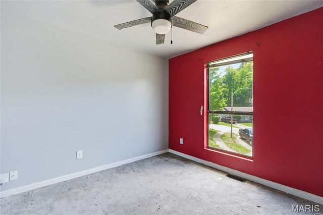 10607 Saint Michaels Terrace Court, St Ann, MO 63074