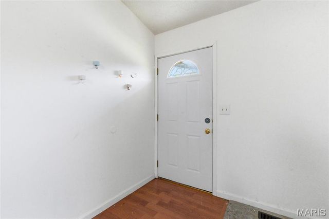 10607 Saint Michaels Terrace Court, St Ann, MO 63074