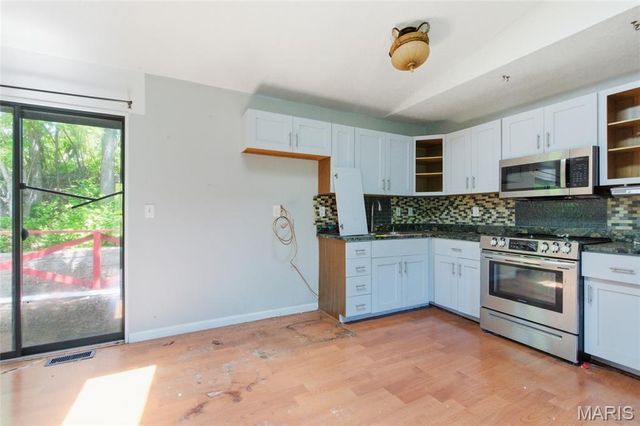 10607 Saint Michaels Terrace Court, St Ann, MO 63074