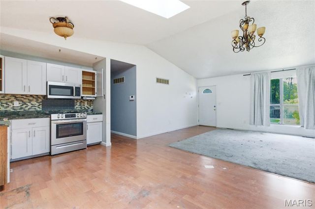10607 Saint Michaels Terrace Court, St Ann, MO 63074