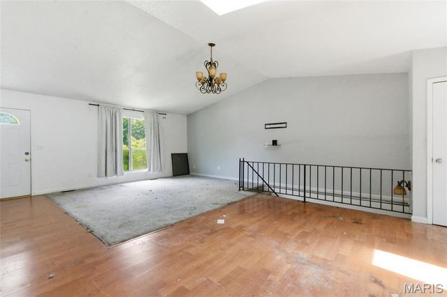 10607 Saint Michaels Terrace Court, St Ann, MO 63074
