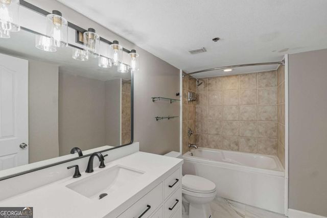 2870 Pharr Court South NW 2506, Atlanta, GA 30305
