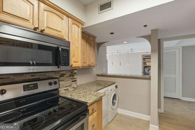 2870 Pharr Court South NW 2506, Atlanta, GA 30305