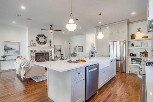 2947 Kosse Court, Grapevine, TX 76051