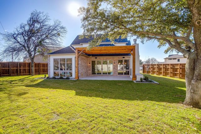 2947 Kosse Court, Grapevine, TX 76051