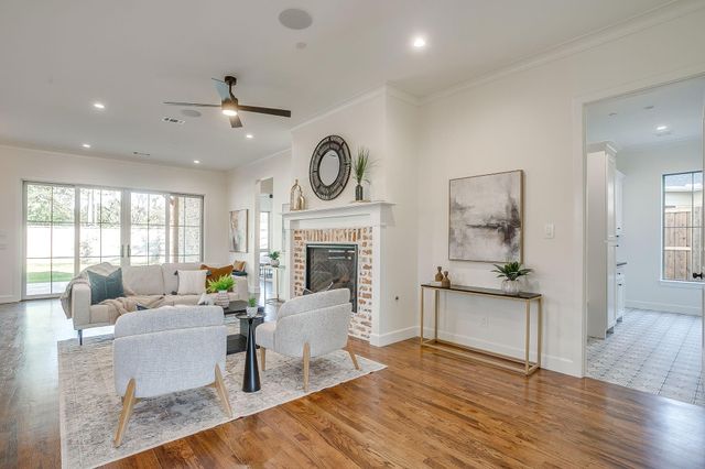2947 Kosse Court, Grapevine, TX 76051