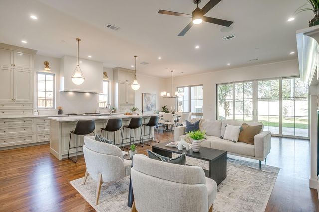 2947 Kosse Court, Grapevine, TX 76051