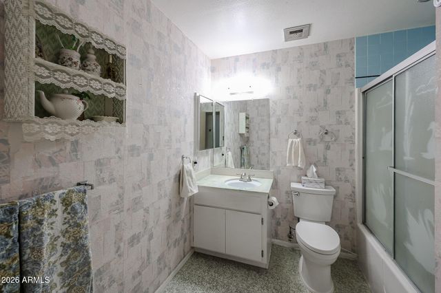 4335 W MESCAL Street, Glendale, AZ 85304