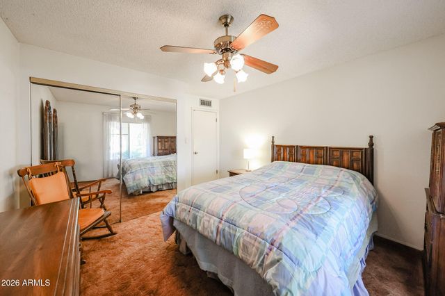 4335 W MESCAL Street, Glendale, AZ 85304