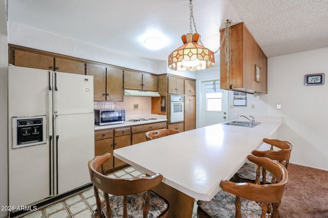 4335 W MESCAL Street, Glendale, AZ 85304