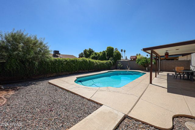 4335 W MESCAL Street, Glendale, AZ 85304