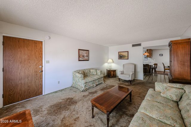 4335 W MESCAL Street, Glendale, AZ 85304