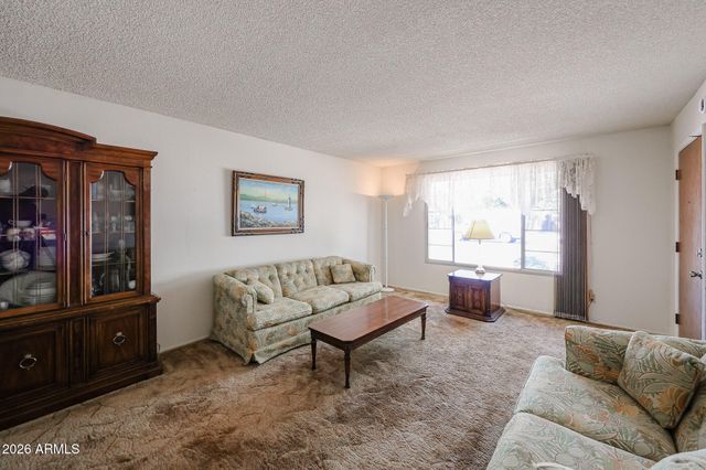 4335 W MESCAL Street, Glendale, AZ 85304