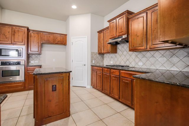 1003 Suffolk CT, Cedar Park, TX 78613