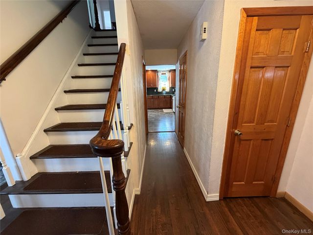 32 Landview Drive, Kings Park, NY 11754