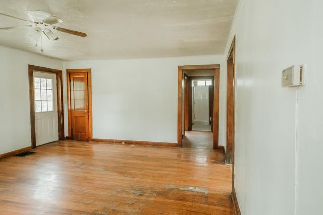 2738 Ky-1258, Monticello, KY 42633