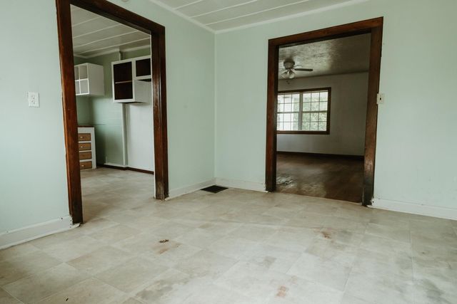 2738 Ky-1258, Monticello, KY 42633