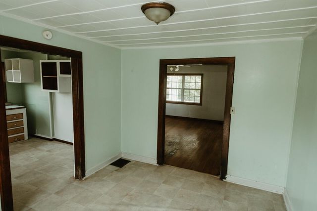 2738 Ky-1258, Monticello, KY 42633