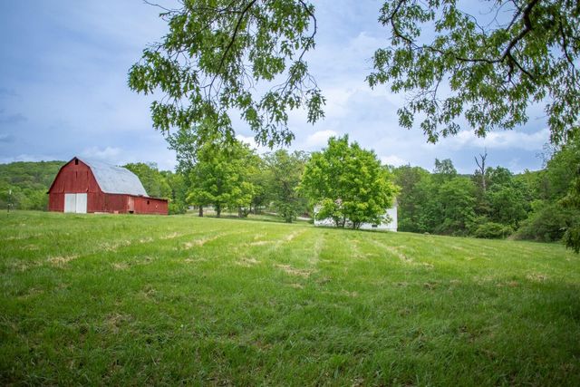 2738 Ky-1258, Monticello, KY 42633