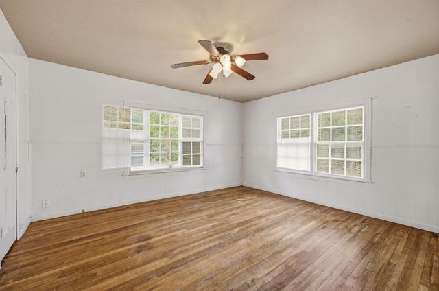 835 W Long Street, Stephenville, TX 76401