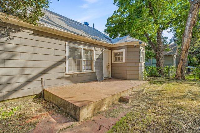 835 W Long Street, Stephenville, TX 76401