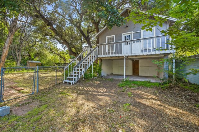 835 W Long Street, Stephenville, TX 76401