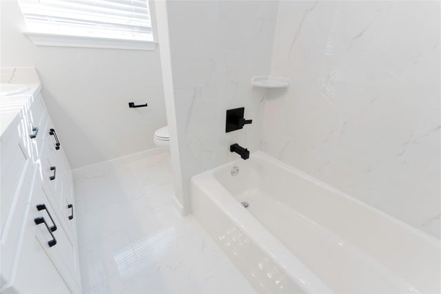 320 New Hampshire St, Houston, TX 77029