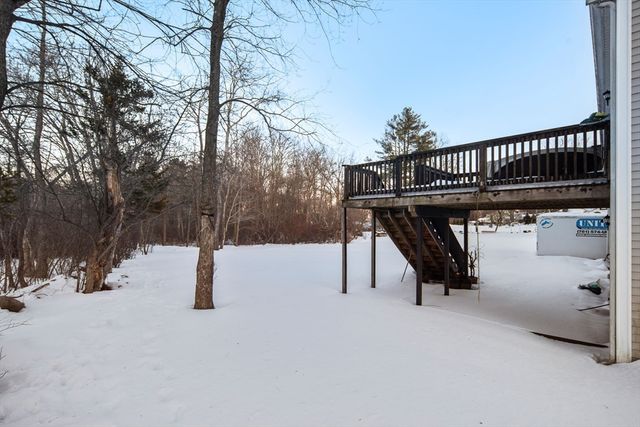 99 Washington St, Abington, MA 02351