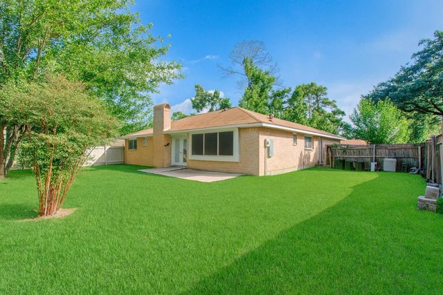 7902 White Swan Drive, Humble, TX 77396