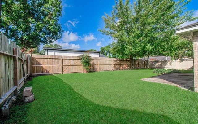 7902 White Swan Drive, Humble, TX 77396