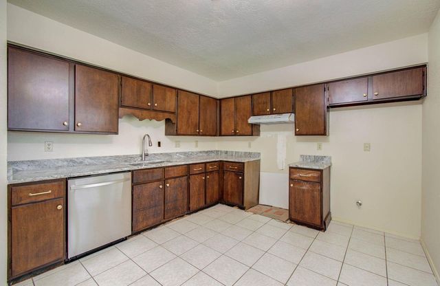 7902 White Swan Drive, Humble, TX 77396