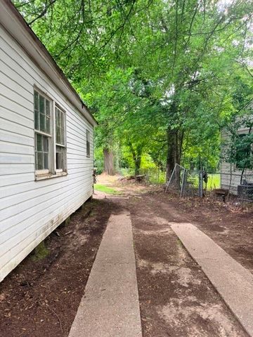 6006 Canal Boulevard, Shreveport, LA 71108