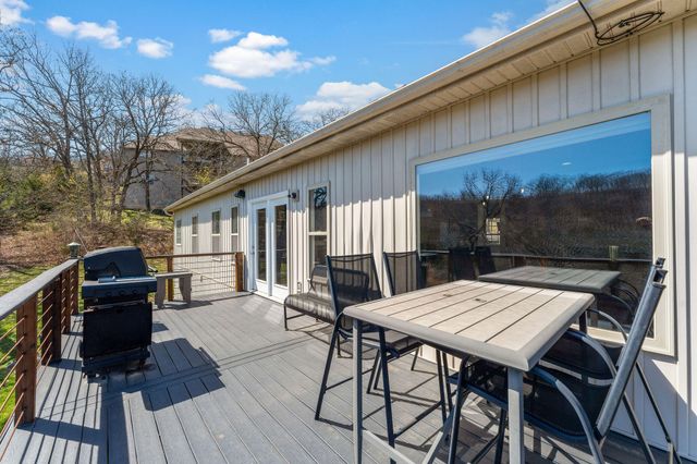 260 Gabby Lane, Walnut Shade, MO 65771