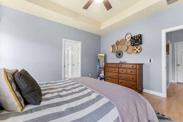 260 Gabby Lane, Walnut Shade, MO 65771