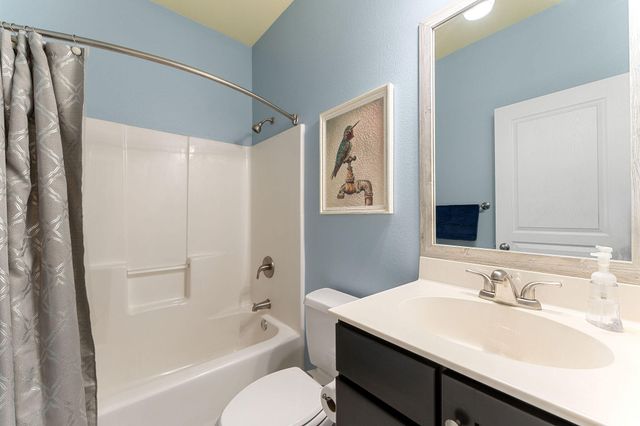 260 Gabby Lane, Walnut Shade, MO 65771