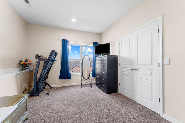 260 Gabby Lane, Walnut Shade, MO 65771