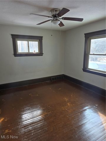 14512 Granger Road, Maple Heights, OH 44137