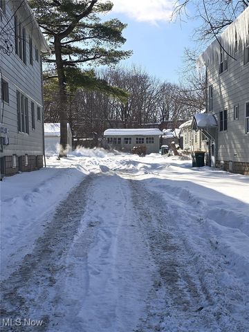 14512 Granger Road, Maple Heights, OH 44137