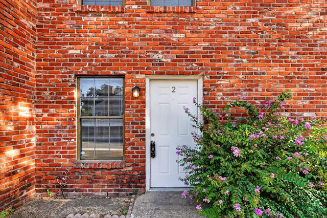 210 Rolston Road 2, Irving, TX 75060