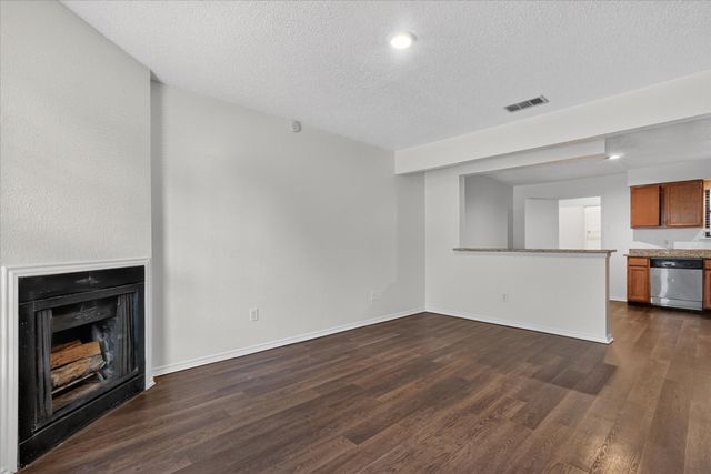 210 Rolston Road 2, Irving, TX 75060