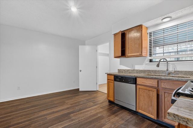 210 Rolston Road 2, Irving, TX 75060