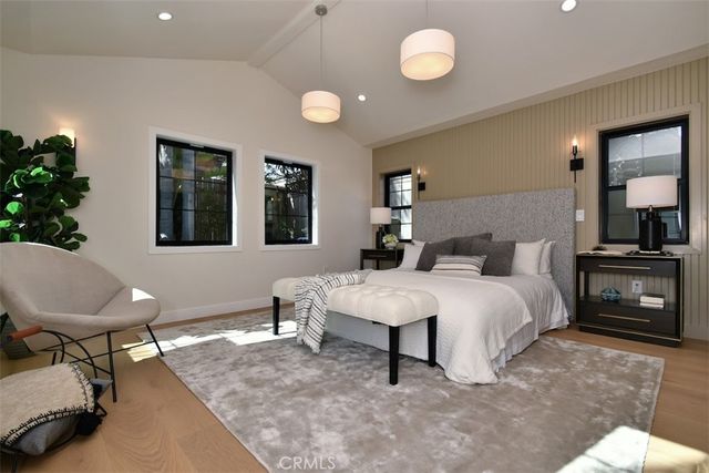 7907 Vicksburg, Los Angeles, CA 90045